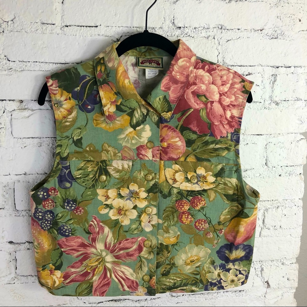 Vintage 100% 🤍Cotton Floral Vest cropped length